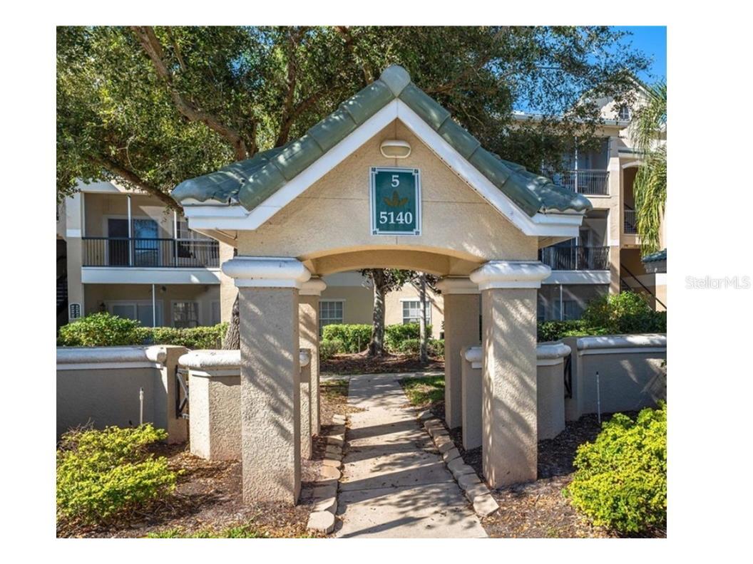 5140 Northridge Road #303 Sarasota FL 34238 A4681870 image1