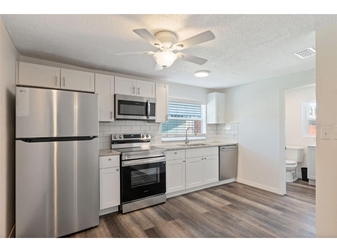 5141 Mallett Drive Port Richey FL 34668 W7879854 image8