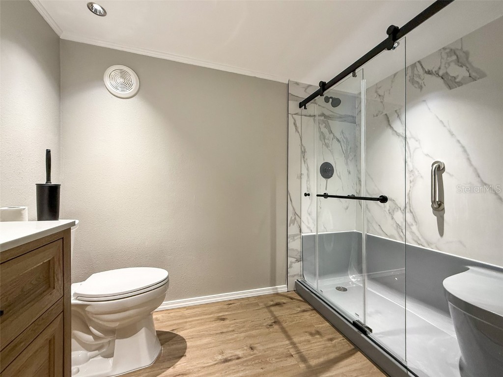 5141 Oakland Hills Avenue Sarasota FL 34234 O6310883 image11