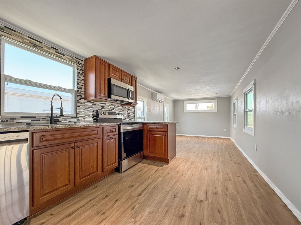 5141 Oakland Hills Avenue Sarasota FL 34234 O6310883 image4