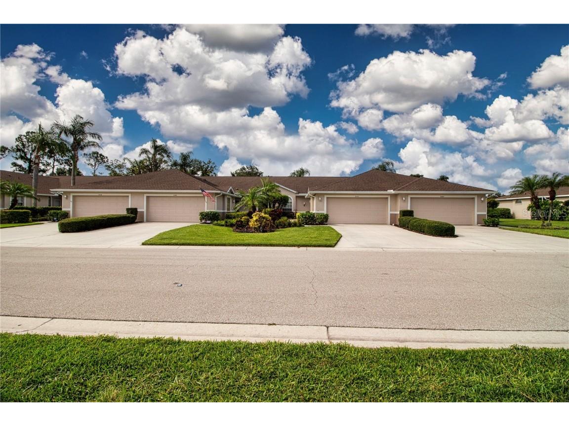 5141 Peppermill Court #14 Sarasota FL 34241 A4572419 image1