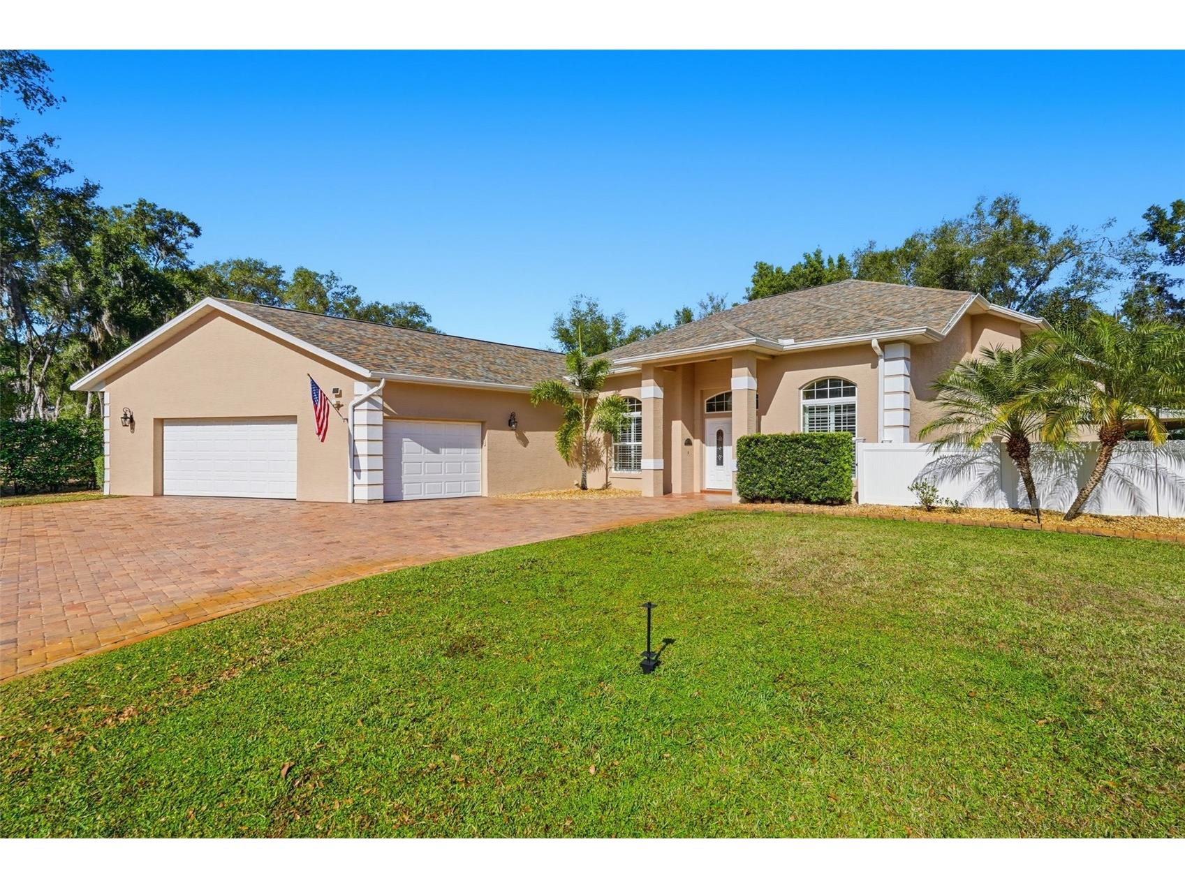 5141 S Pointe Drive Inverness FL 34450 - CHAIN OF LAKES A4677070 image1