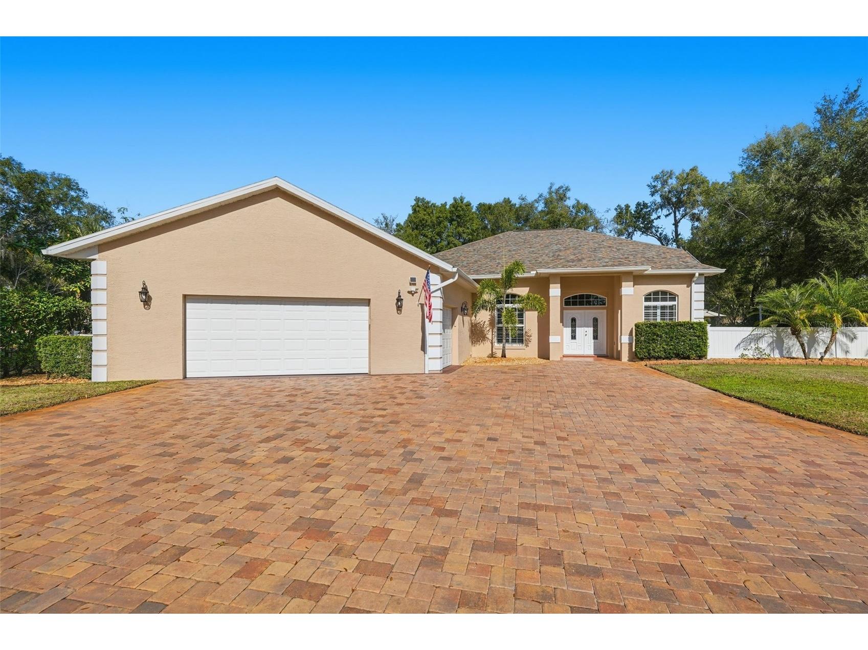 5141 S Pointe Drive Inverness FL 34450 - CHAIN OF LAKES A4677070 image3