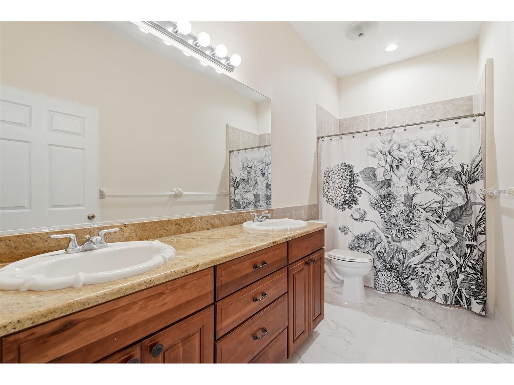 5141 S Pointe Drive Inverness FL 34450 - CHAIN OF LAKES A4677070 image44