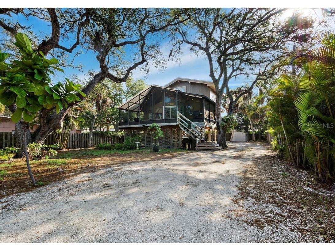 5141 Saint Albans Avenue Sarasota FL 34242 A4666801 image1