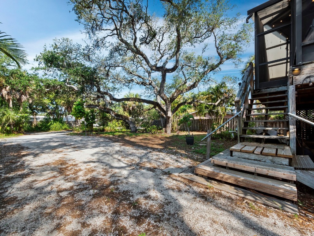 5141 Saint Albans Avenue Sarasota FL 34242 A4666801 image25