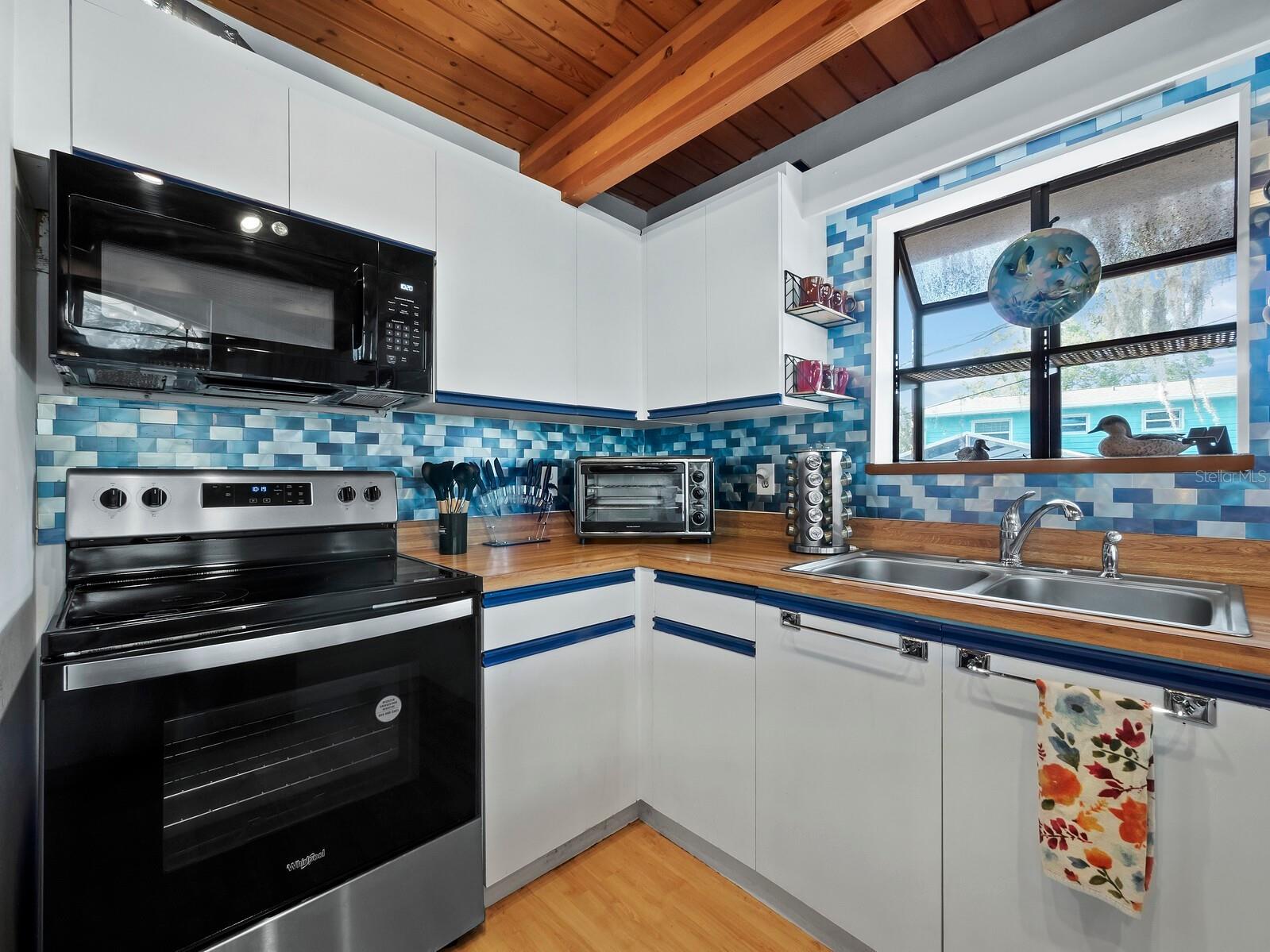 5141 Saint Albans Avenue Sarasota FL 34242 A4691423 image16