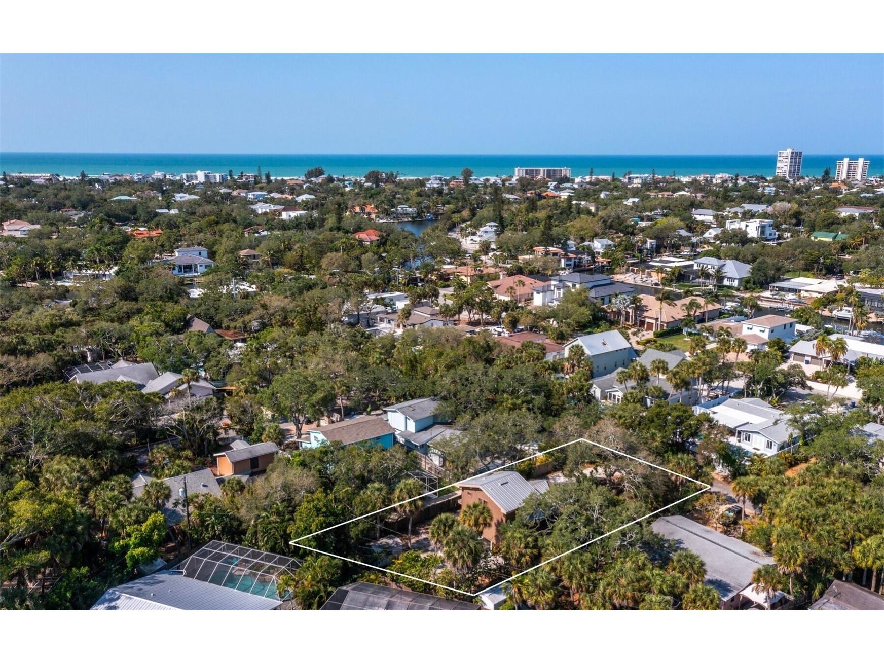 5141 Saint Albans Avenue Sarasota FL 34242 A4691423 image22