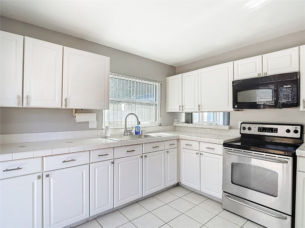 5141 Springwood Drive Tampa FL 33624 TB8450045 image13