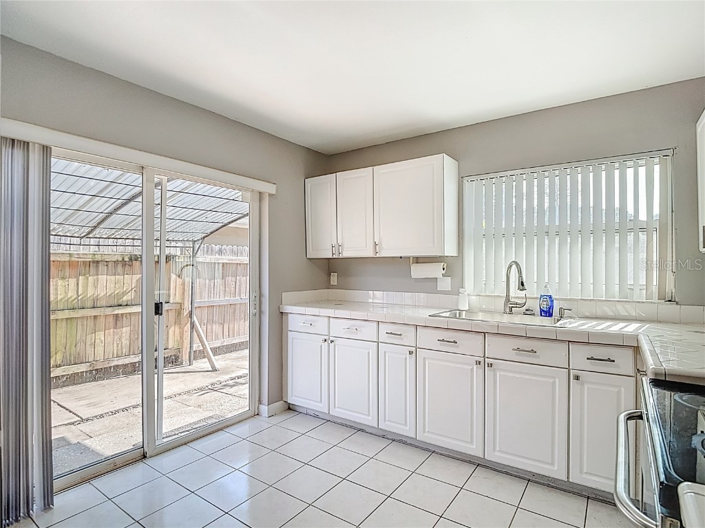 5141 Springwood Drive Tampa FL 33624 TB8450045 image14