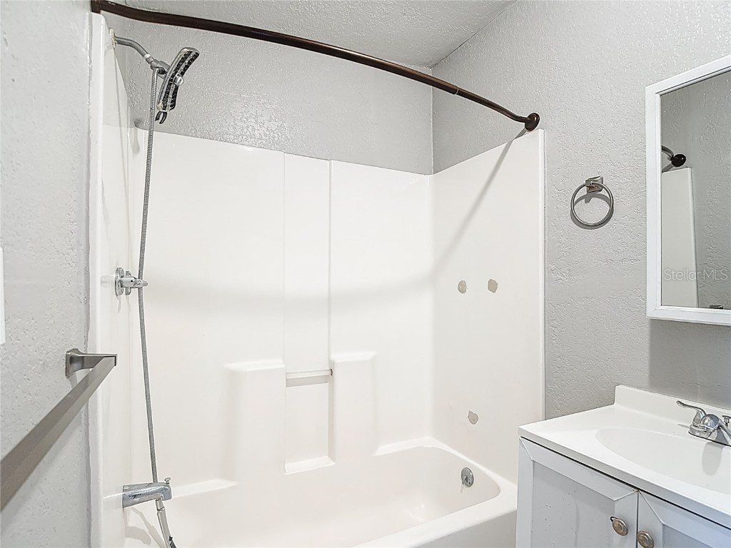 5141 Springwood Drive Tampa FL 33624 TB8450045 image30