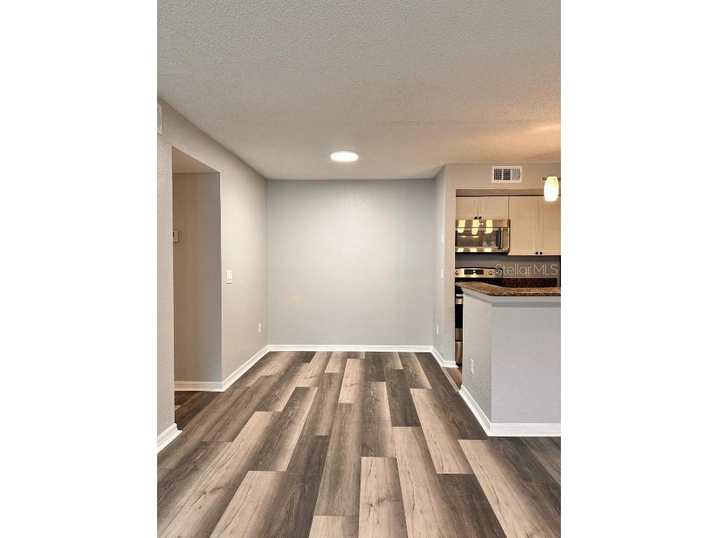 5144 Conroy Road 1023, Orlando, FL, 32811 MLS O6249798 Edina Realty