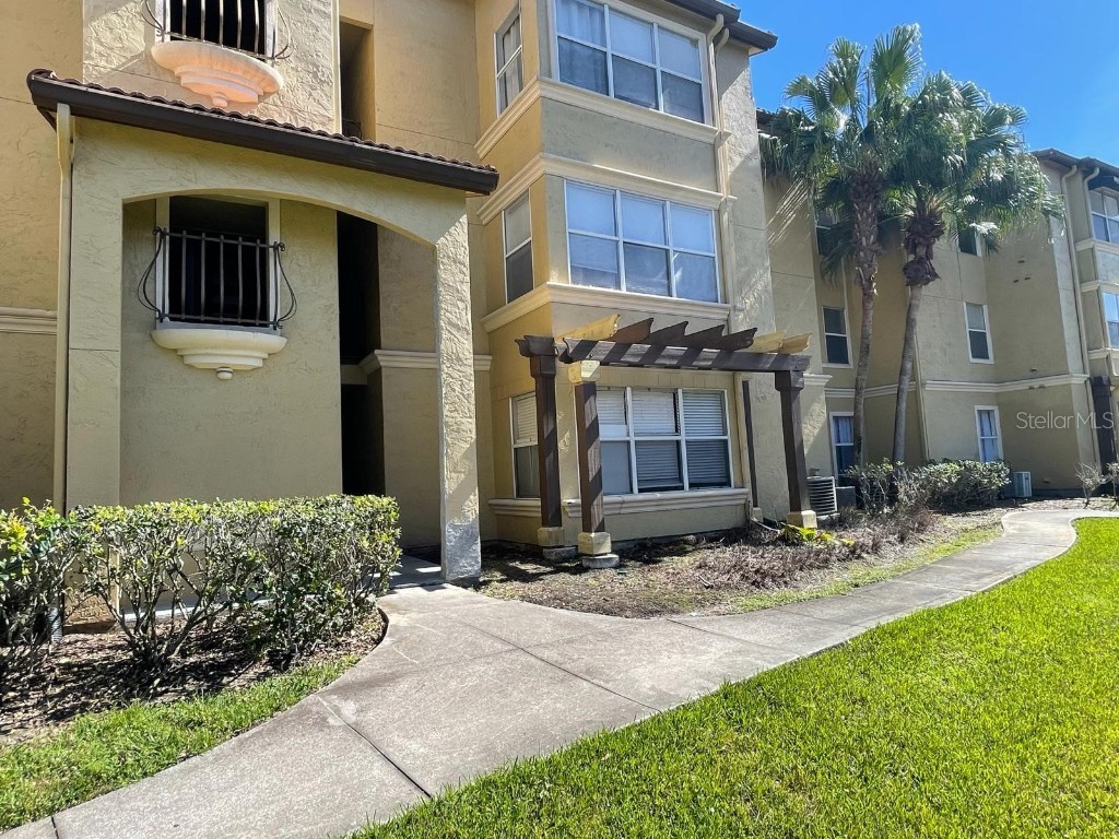 5144 Conroy Road #16 Orlando FL 32811 O6181210 image1