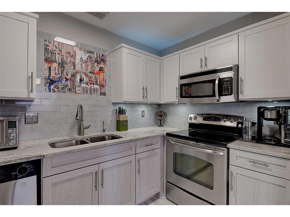 5144 Salmon Drive SE #A Saint Petersburg FL 33705 TB8301736 image13