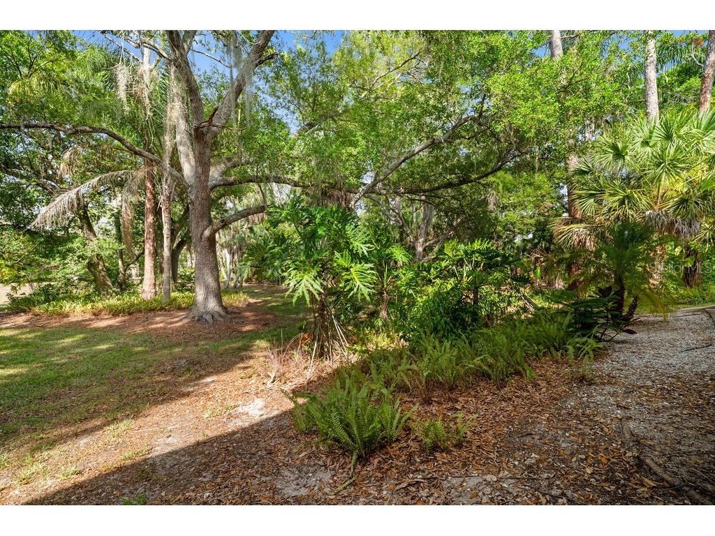 5146 Harpers Croft #13 Sarasota FL 34235 A4699919 image22