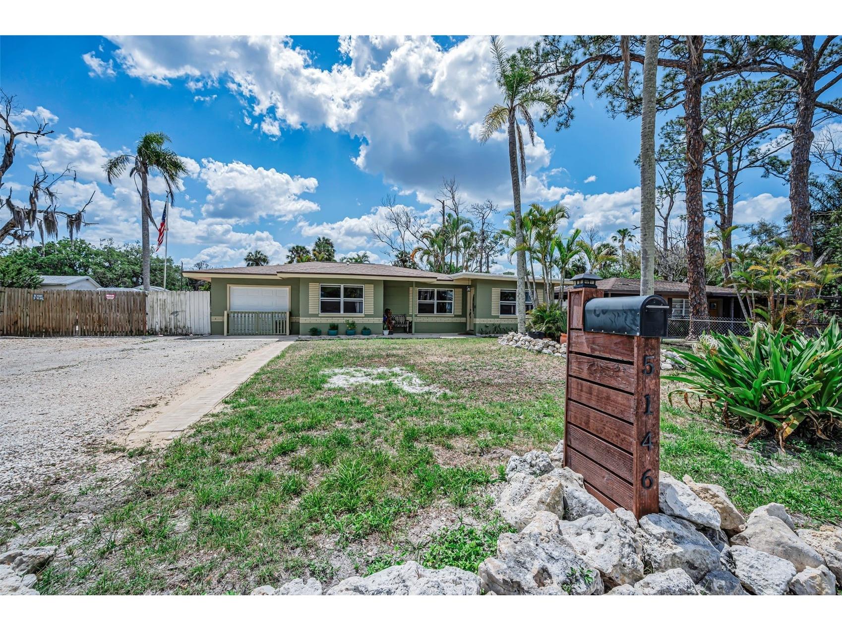 5146 Mallett Drive Port Richey FL 34668 TB8494715 image1
