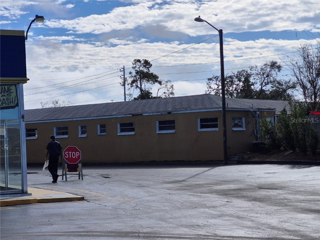 5147 Marine Parkway New Port Richey FL 34652 W7881274 image4