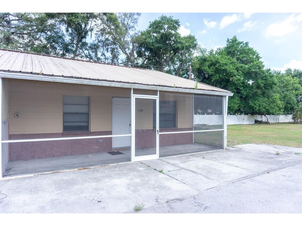 5147 Studio Avenue Zephyrhills FL 33542 U8250366 image1