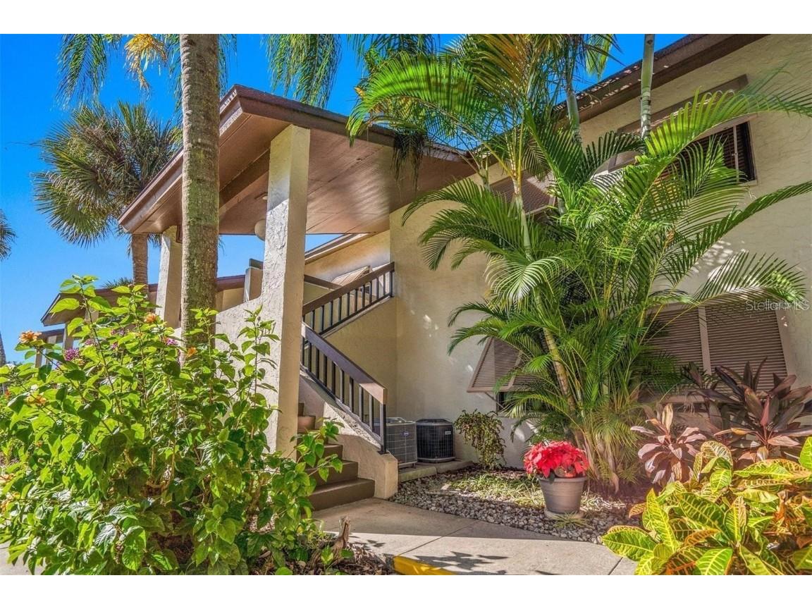5147 Willow Links #18 Sarasota FL 34235 A4669029 image1