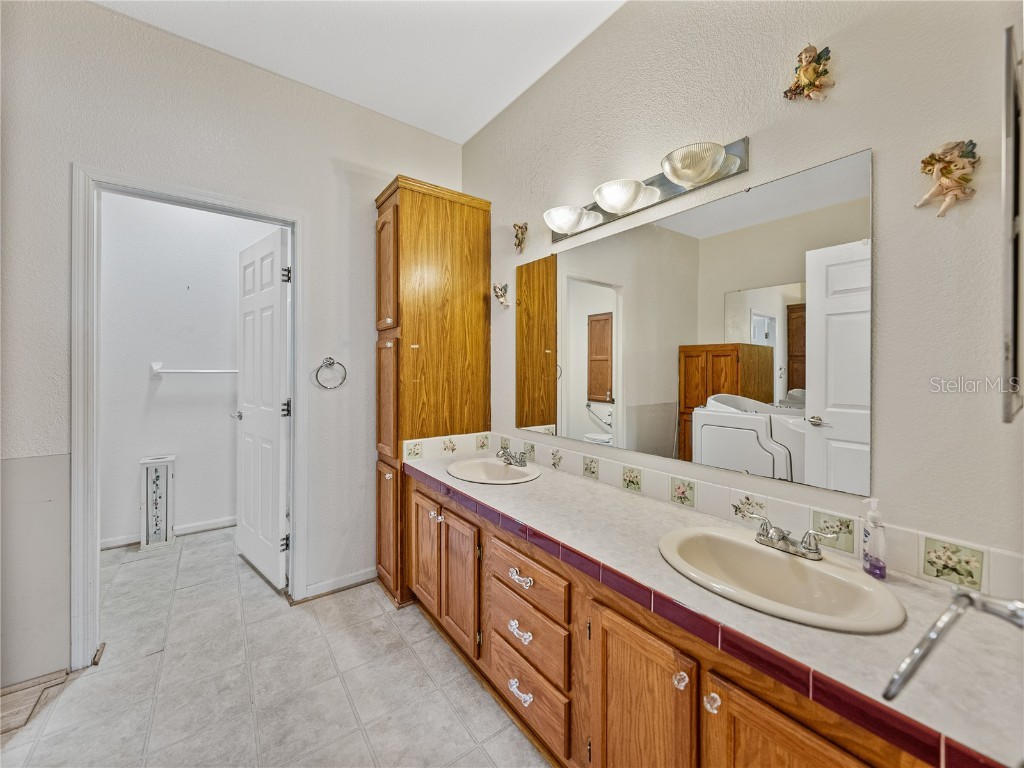 5148 Island View Circle N Polk City FL 33868 P4933401 image35