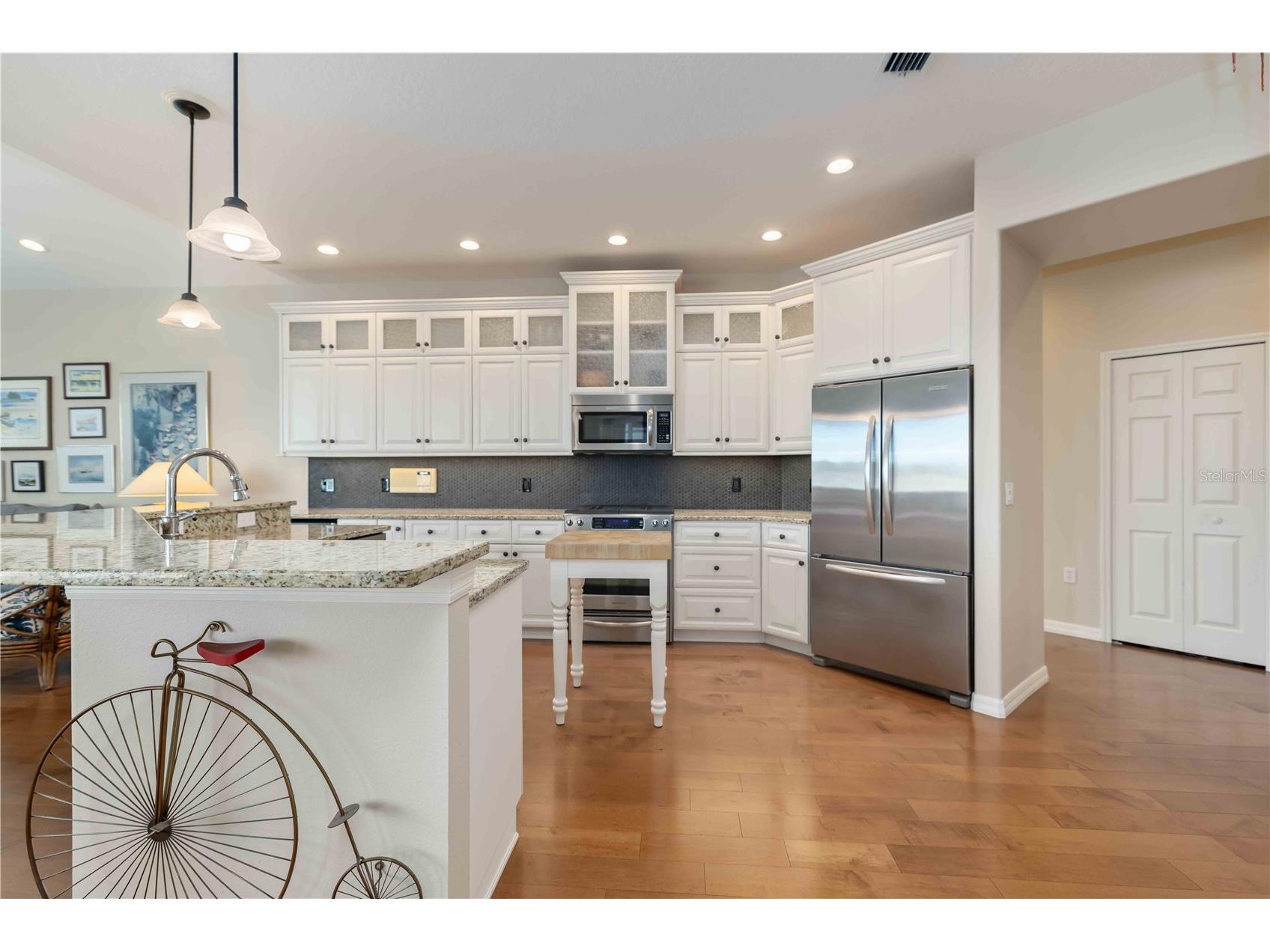 5149 Far Oak Circle Sarasota FL 34238 A4685308 image10