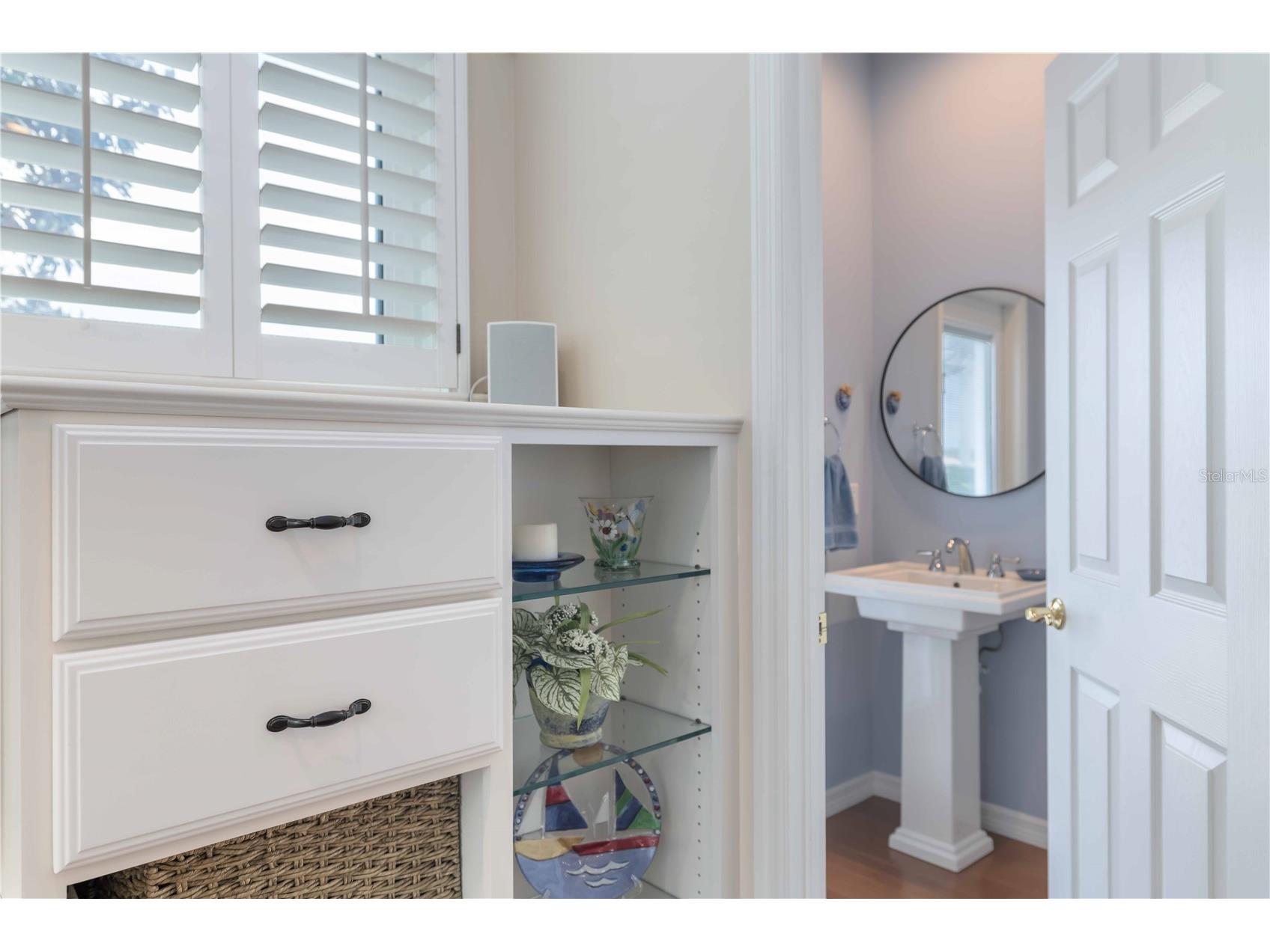 5149 Far Oak Circle Sarasota FL 34238 A4685308 image17