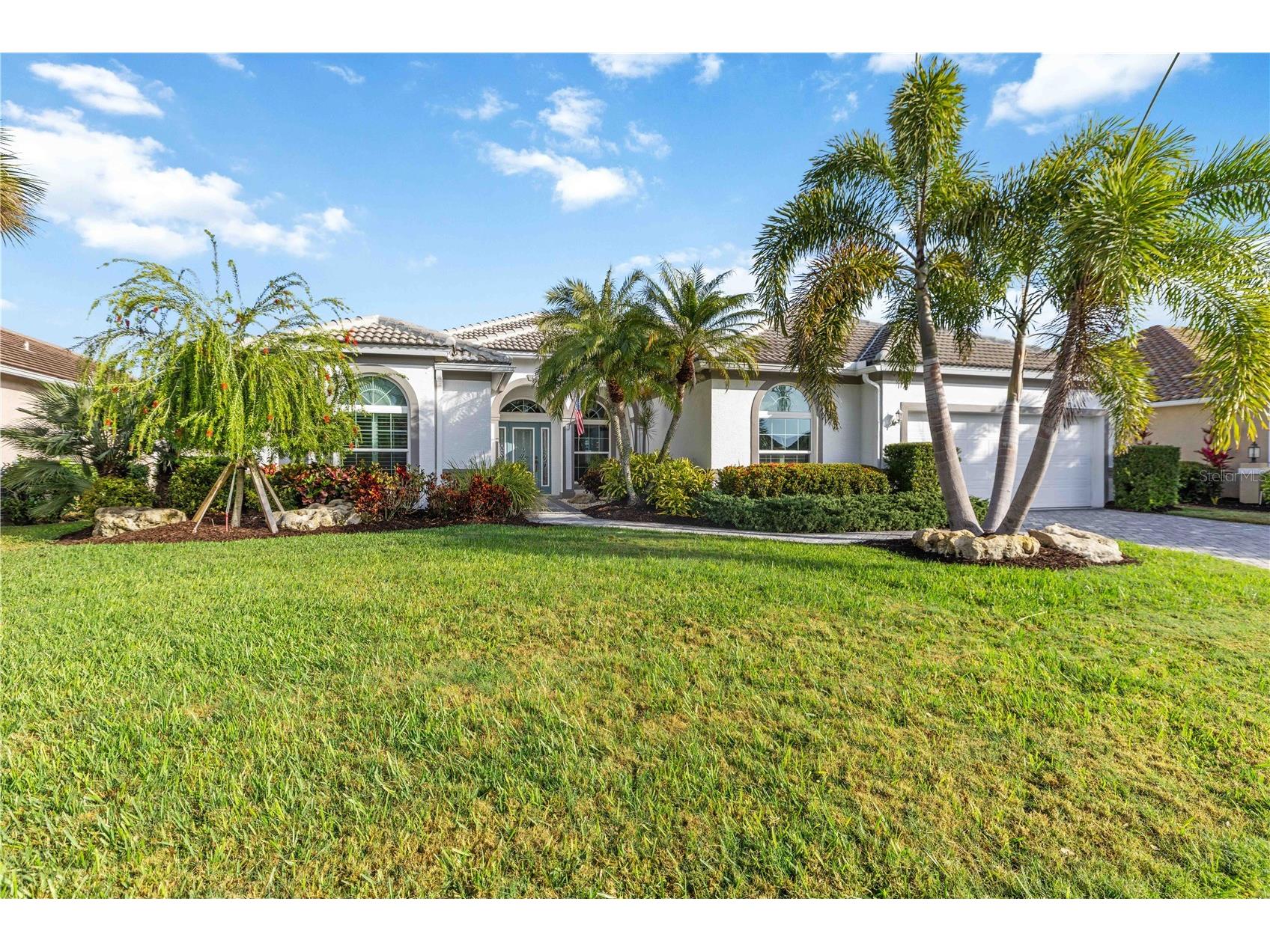 5149 Far Oak Circle Sarasota FL 34238 A4685308 image2