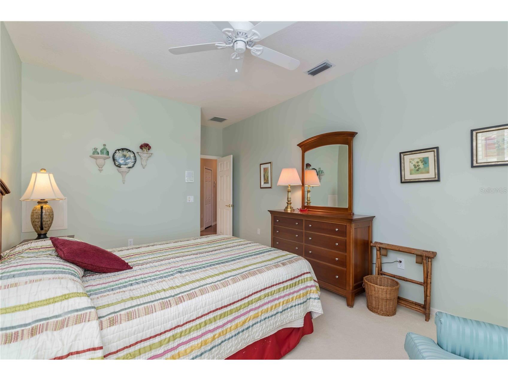 5149 Far Oak Circle Sarasota FL 34238 A4685308 image23