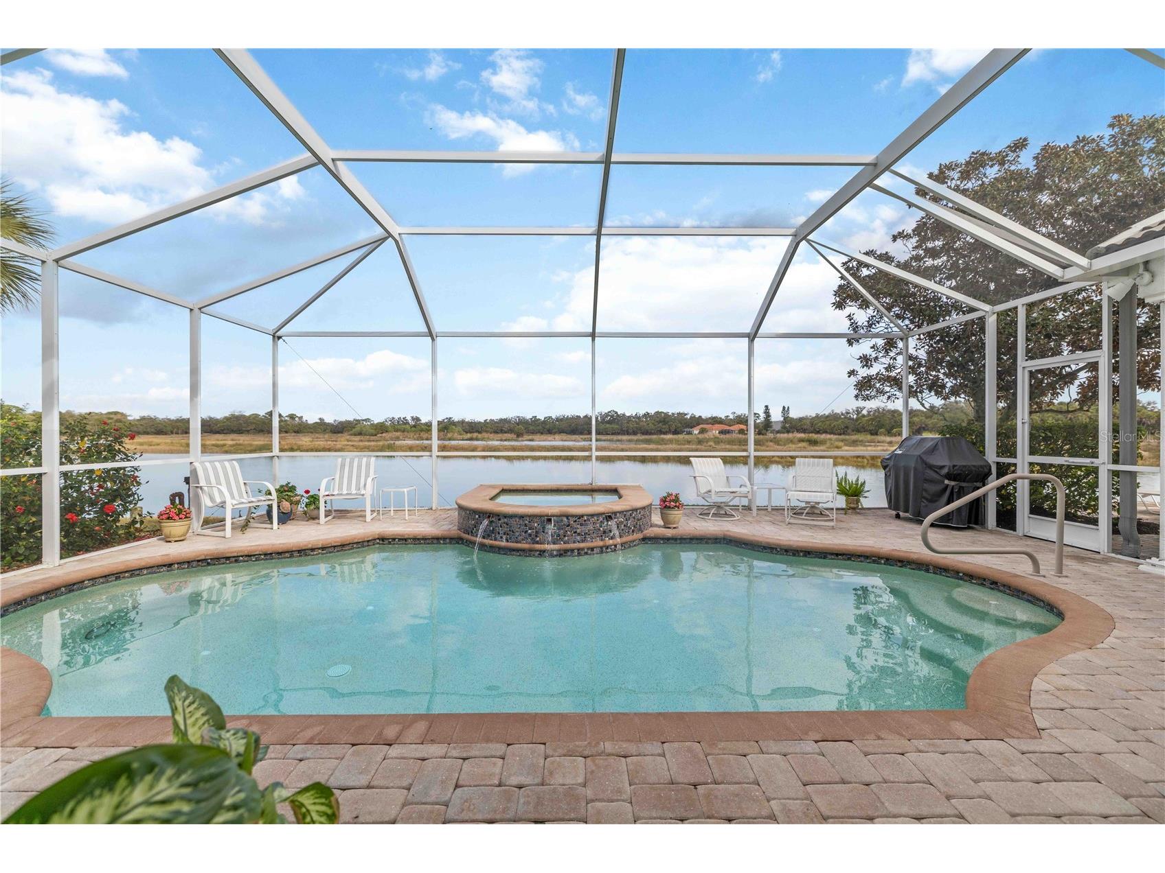 5149 Far Oak Circle Sarasota FL 34238 A4685308 image34