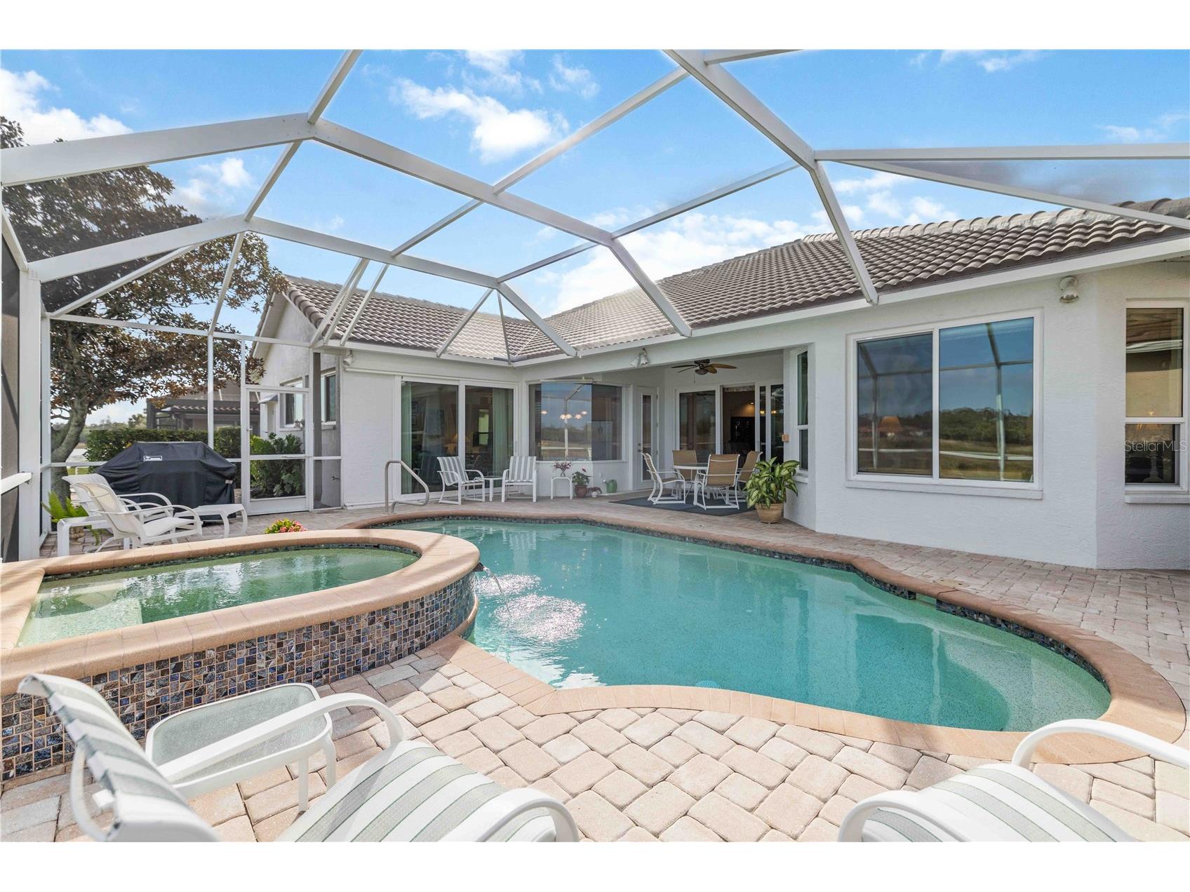5149 Far Oak Circle Sarasota FL 34238 A4685308 image35