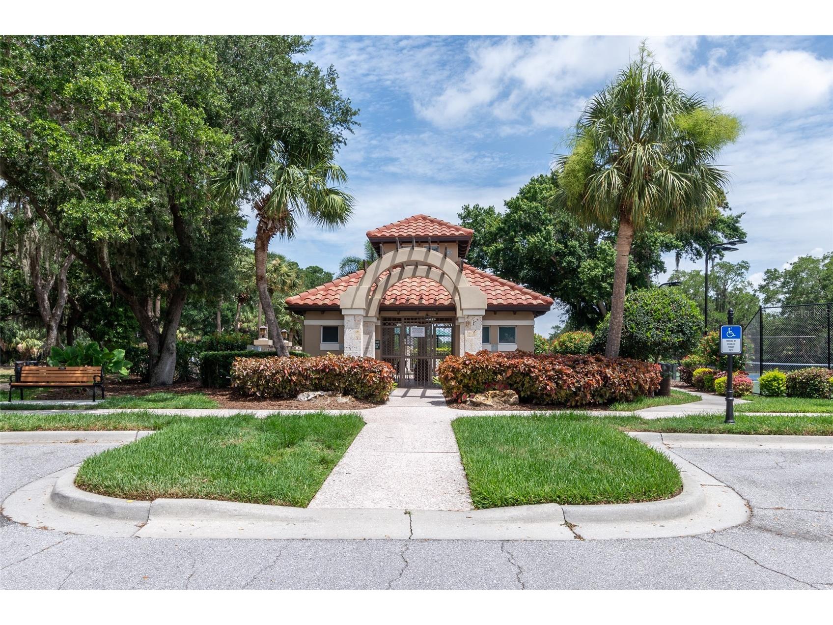 5149 Far Oak Circle Sarasota FL 34238 A4685308 image40