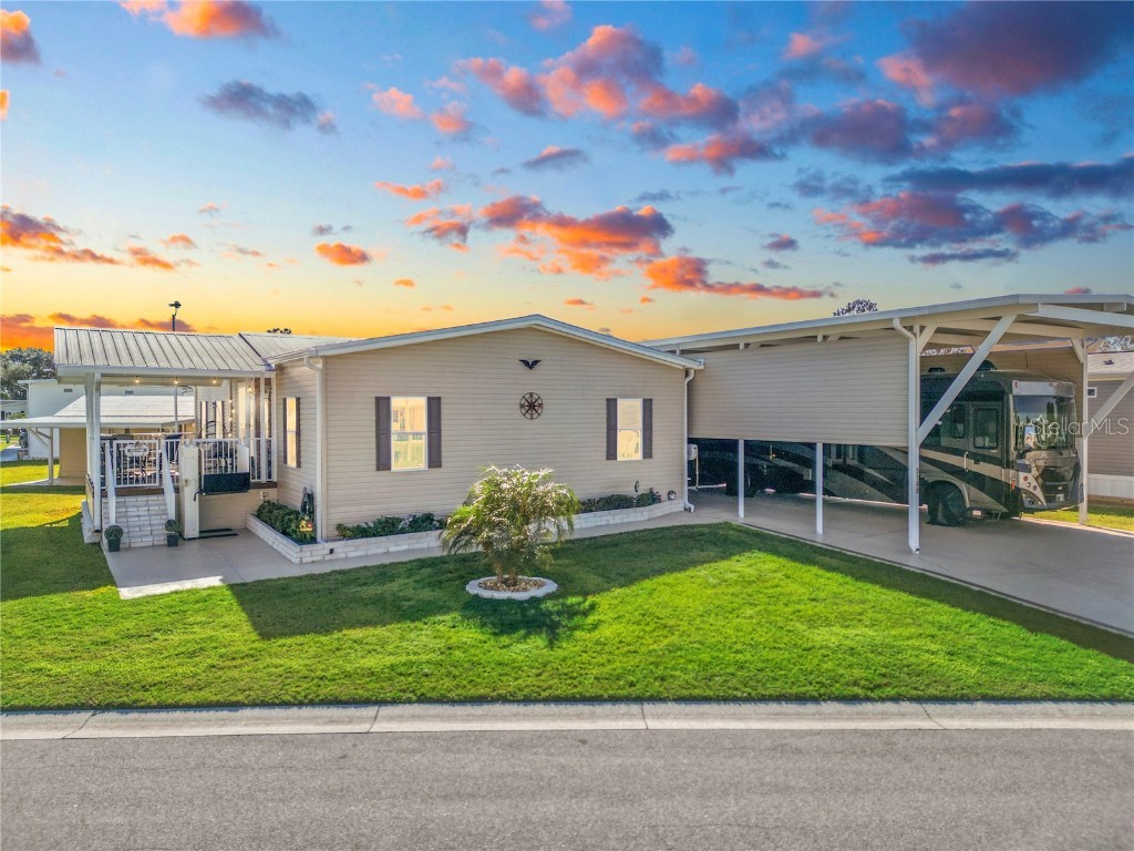 5149 Island View Circle N Polk City FL 33868 L4942365 image1