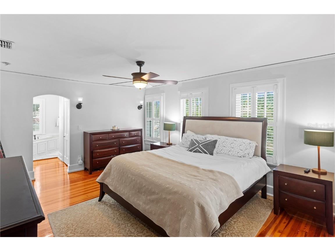 515 20th Avenue NE Saint Petersburg FL 33704 TB8438418 image25