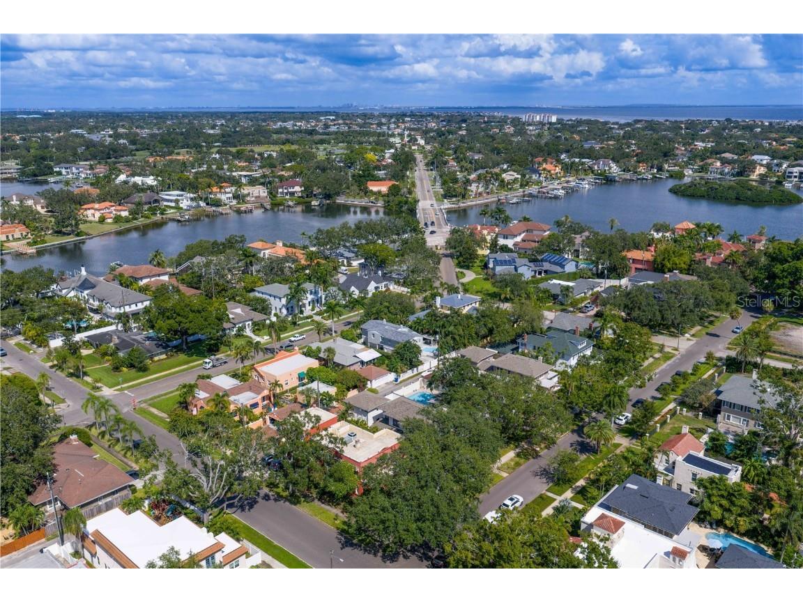 515 20th Avenue NE Saint Petersburg FL 33704 TB8438418 image52