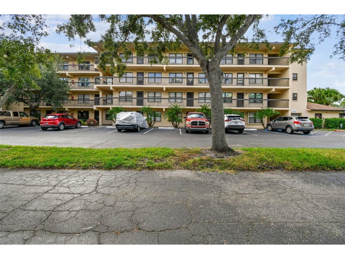 515 30th Avenue W #H210 Bradenton FL 34205 A4669891 image2