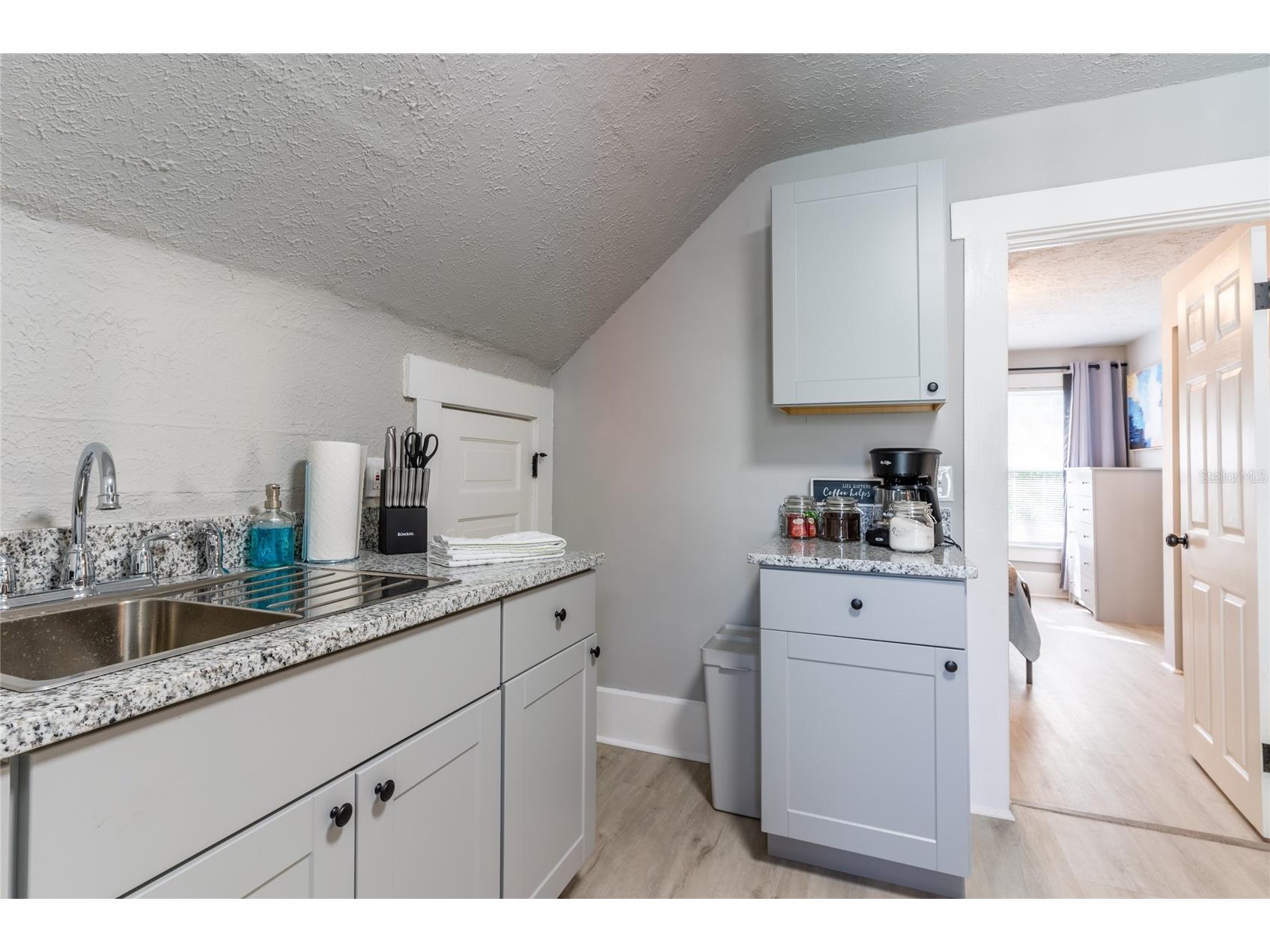 515.5 Daniels Avenue Orlando FL 32801 O6375136 image9