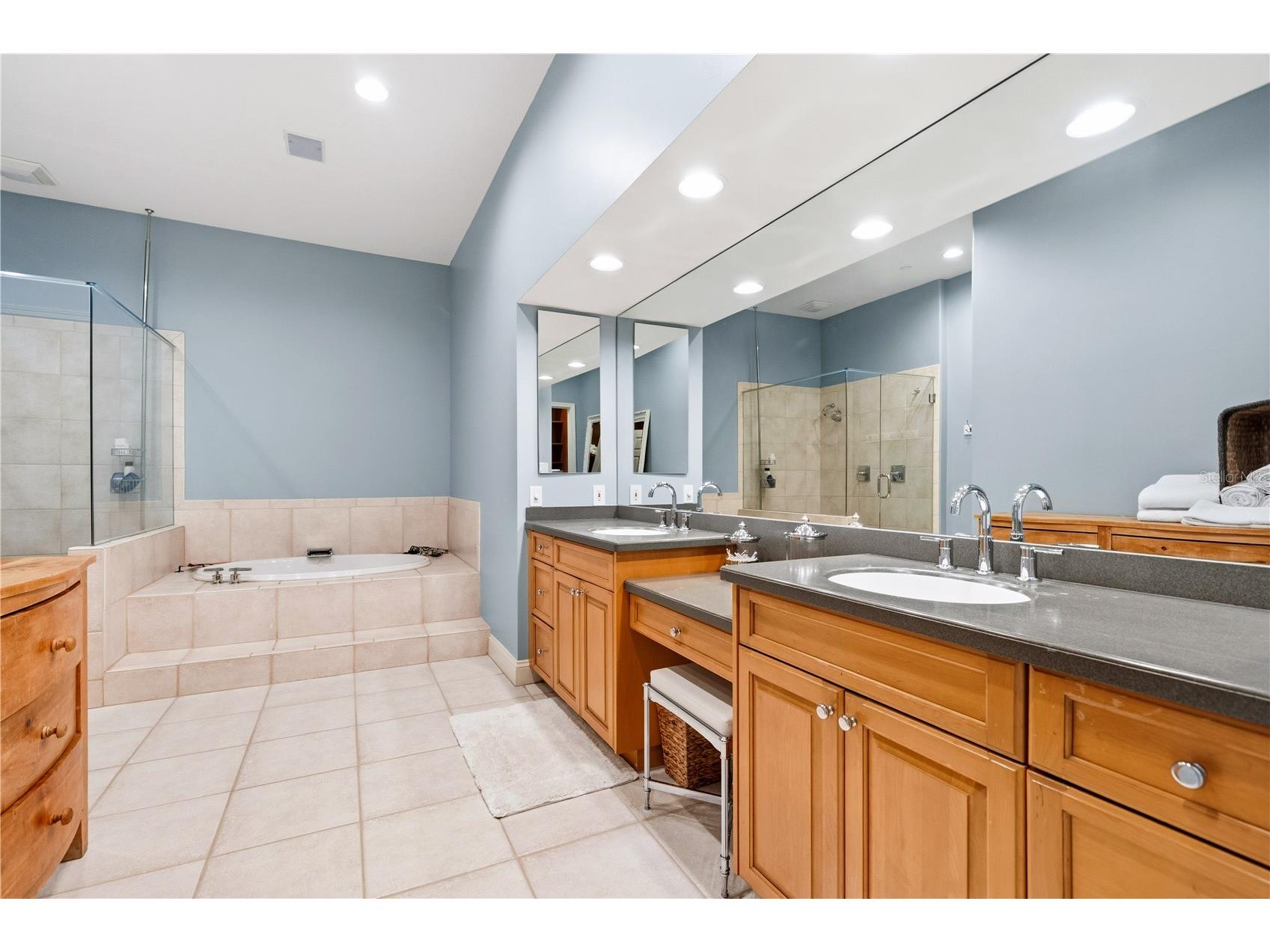 515 5th Avenue NE Saint Petersburg FL 33701 TB8443476 image10