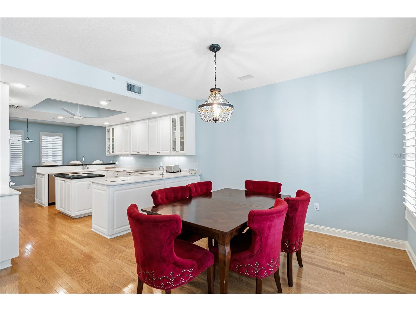 515 5th Avenue NE Saint Petersburg FL 33701 TB8443476 image35