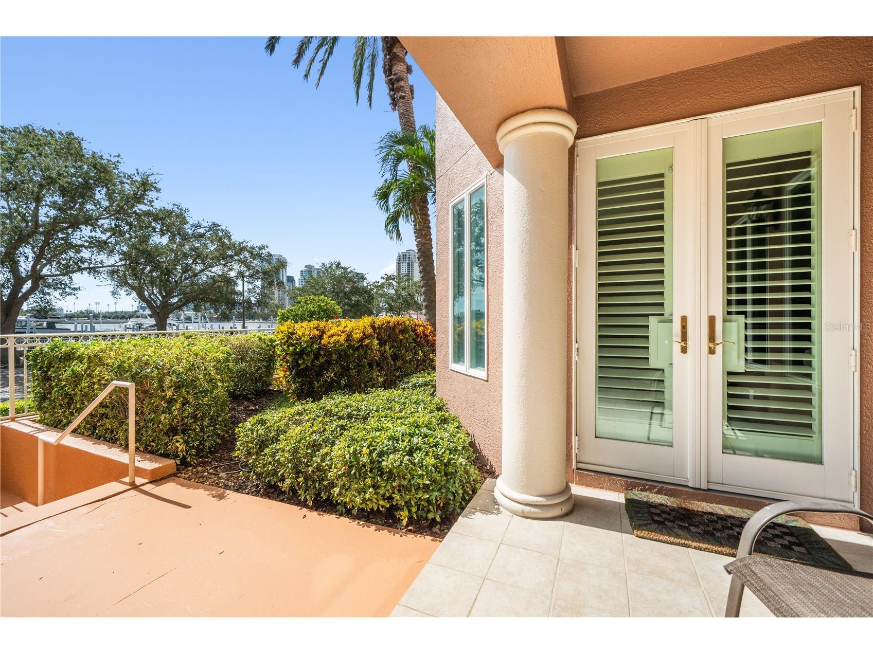 515 5th Avenue NE Saint Petersburg FL 33701 TB8443476 image40