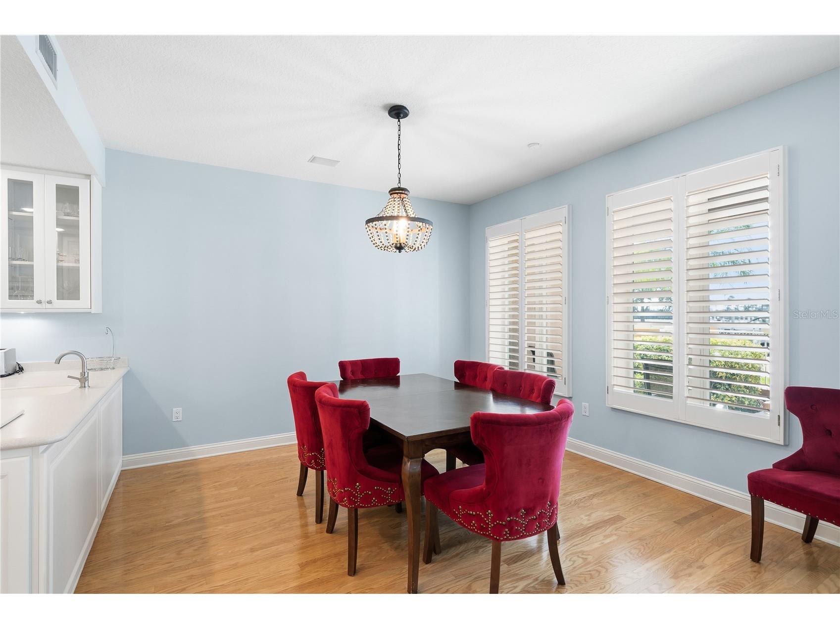 515 5th Avenue NE Saint Petersburg FL 33701 TB8443476 image7