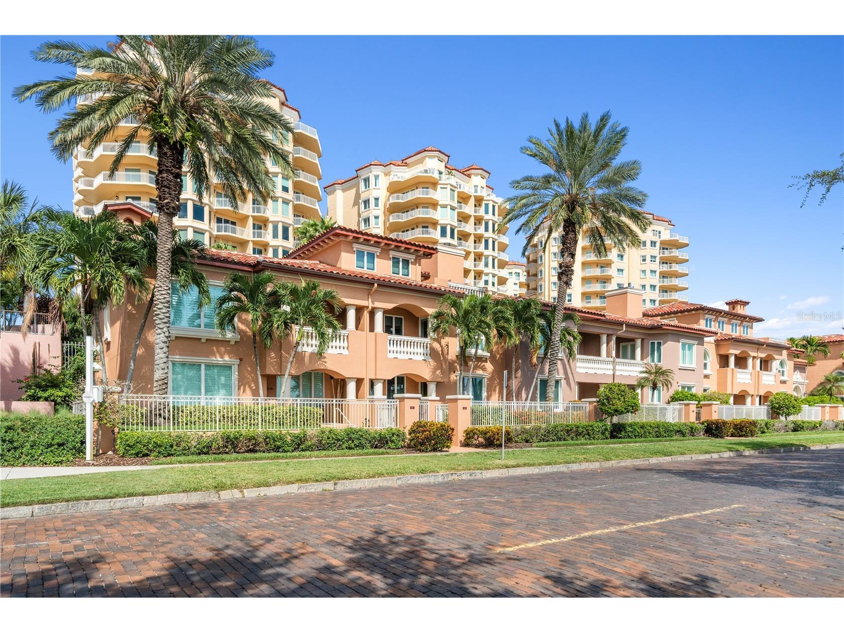 515 5th Avenue NE Saint Petersburg FL 33701 TB8443476 image75