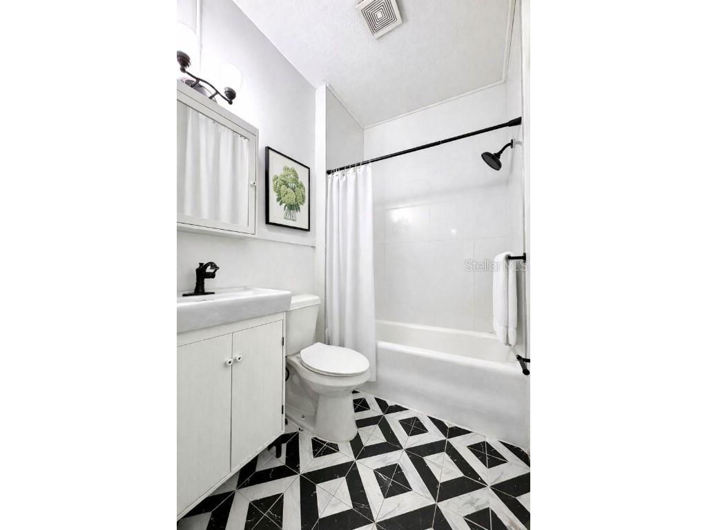 515 E Pine Street #6 Orlando FL 32801 - LAKE EOLA O6359860 image8