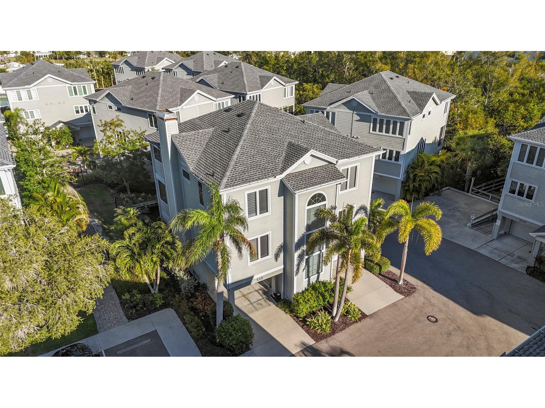 515 Forest Way Longboat Key FL 34228 - SARASOTA BAY A4679679 image1