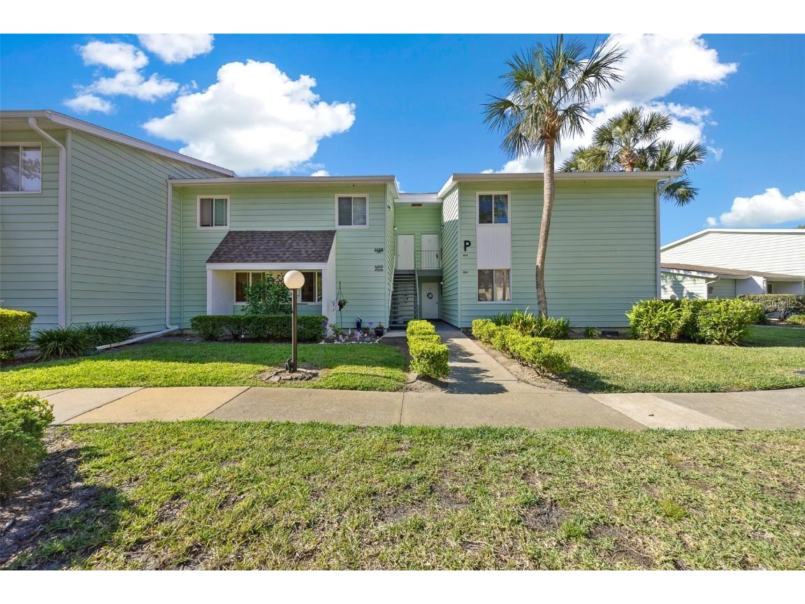 515 Midway Drive #A Ocala FL 34472 - LAKE SPARKLE OM699759 image1