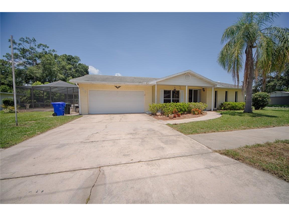 515 Queens Loop S Lakeland FL 33803 L4938119 image1