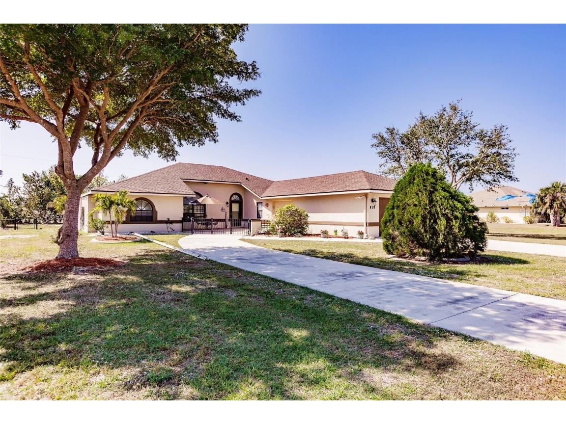 515 Royal Poinciana Punta Gorda FL 33955 C7472274 image1
