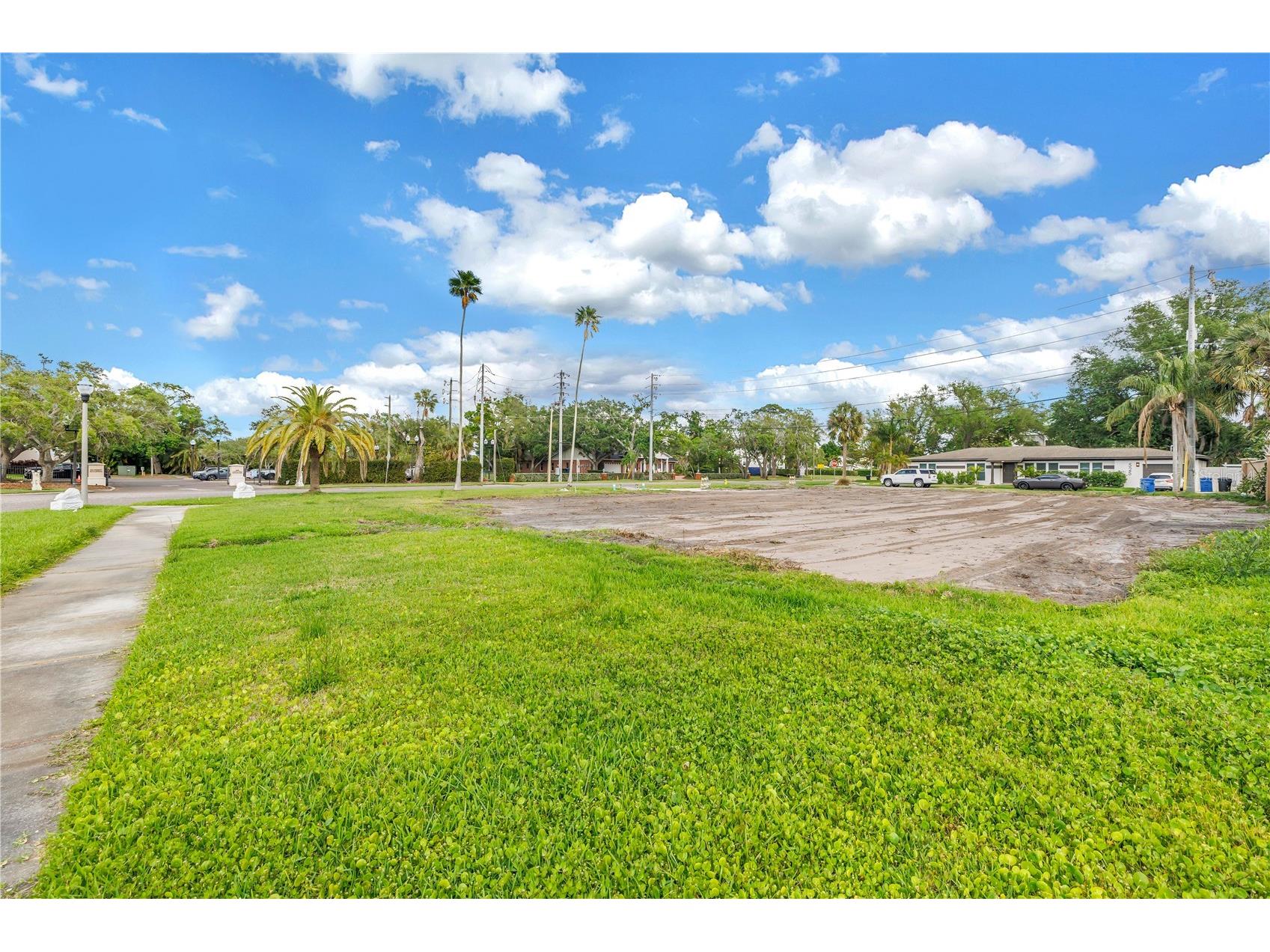 515 Snell Isle Boulevard NE Saint Petersburg FL 33704 TB8493791 image3