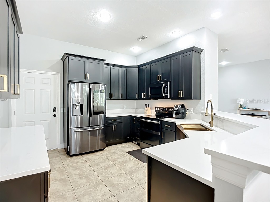 515 Villa Treviso Court Apollo Beach FL 33572 TB8415387 image11