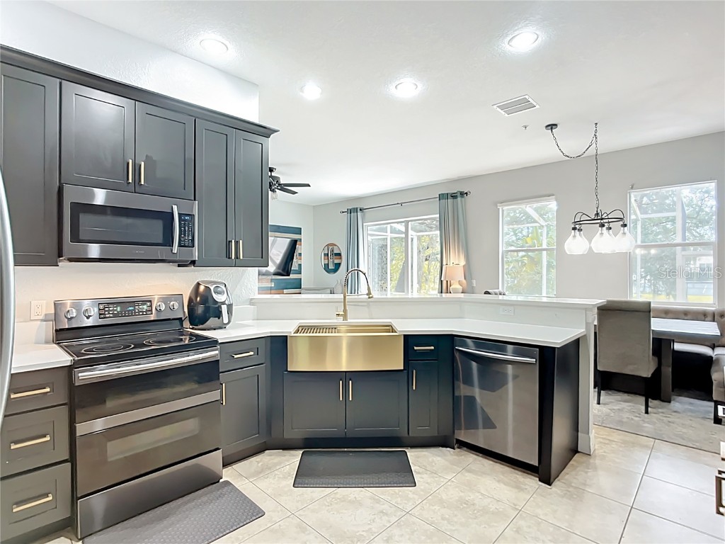 515 Villa Treviso Court Apollo Beach FL 33572 TB8415387 image13