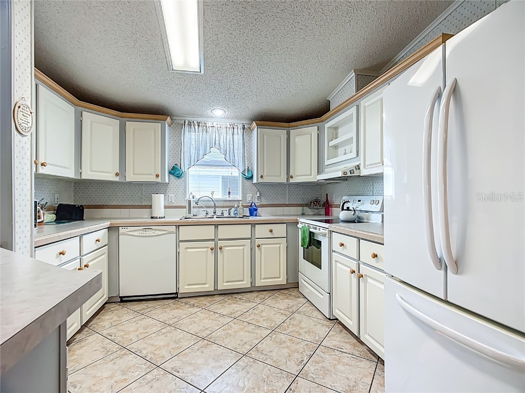 515 Village Boulevard Frostproof FL 33843 TB8415823 image7